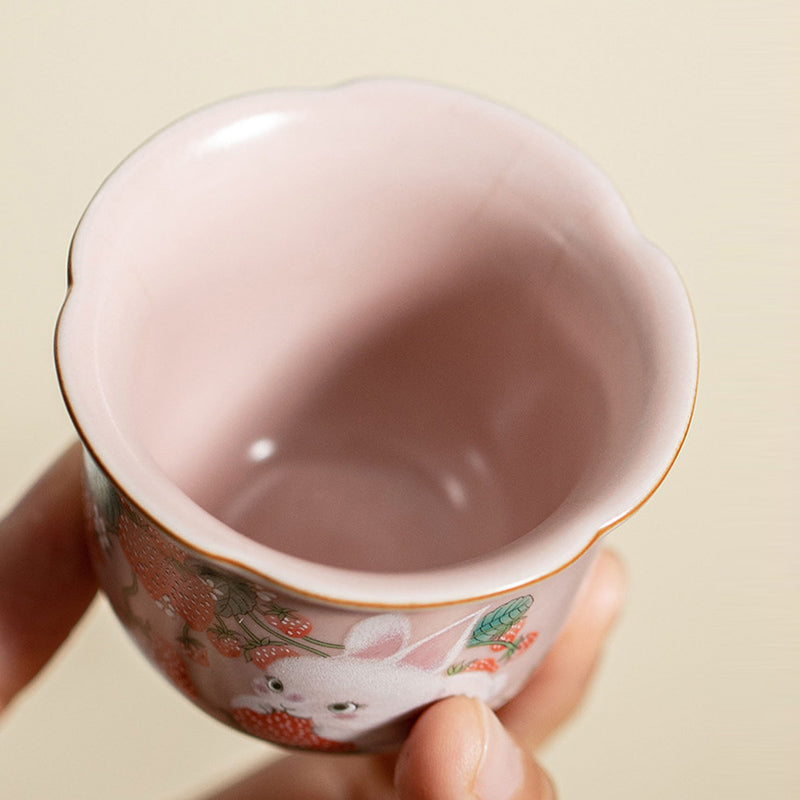 Taza de té de cerámica con diseño de flor de conejo y fresa, Buddha Stones, taza de té de Kung Fu, 55ml