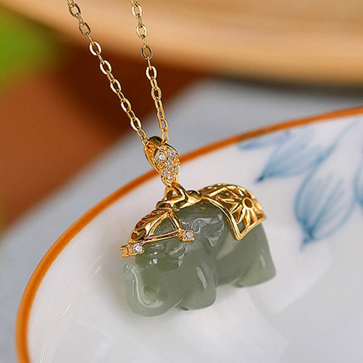 Buddha Stones Plata de Ley 925 Jade Elefante Bendición Fortuna Collar Colgante de Cadena