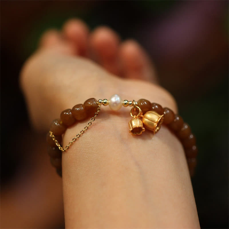 Pulsera con dije de lirio de los valles de jade hetiano natural de plata de ley 925