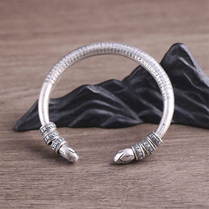 Pulsera de plata de ley 999 con Buddha Stones con forma de corazón Sutra Om Mani Padme Hum grabado paz pureza
