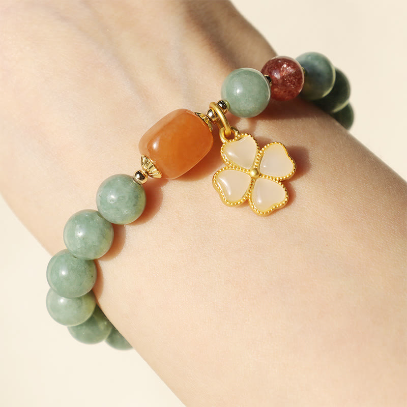 Pulsera de prosperidad con dije de trébol de cuatro hojas de jade con Buddha Stones