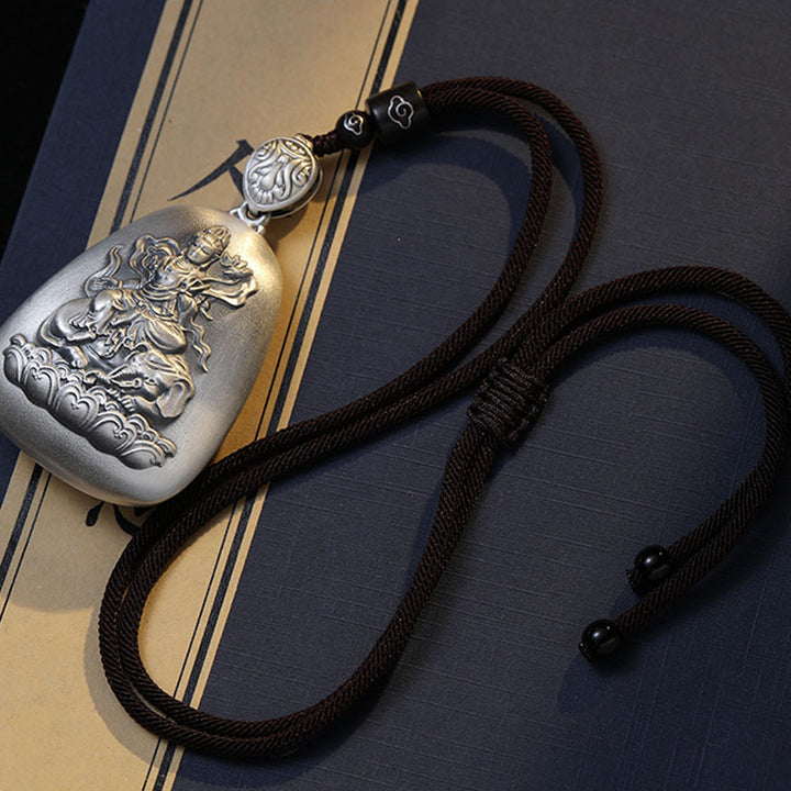 Collar con colgante de plata de ley 999 con Buddha Stones del zodíaco chino, corazón de Buda natal, Sutra grabado