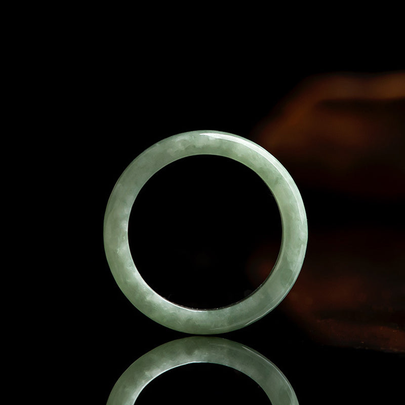 Anillo de abundancia de prosperidad de jade natural con Buddha Stones
