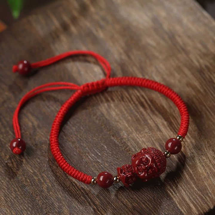 Pulsera de cuerda de bendición con amuleto de cinabrio de Buda natal del zodíaco chino con Buddha Stones