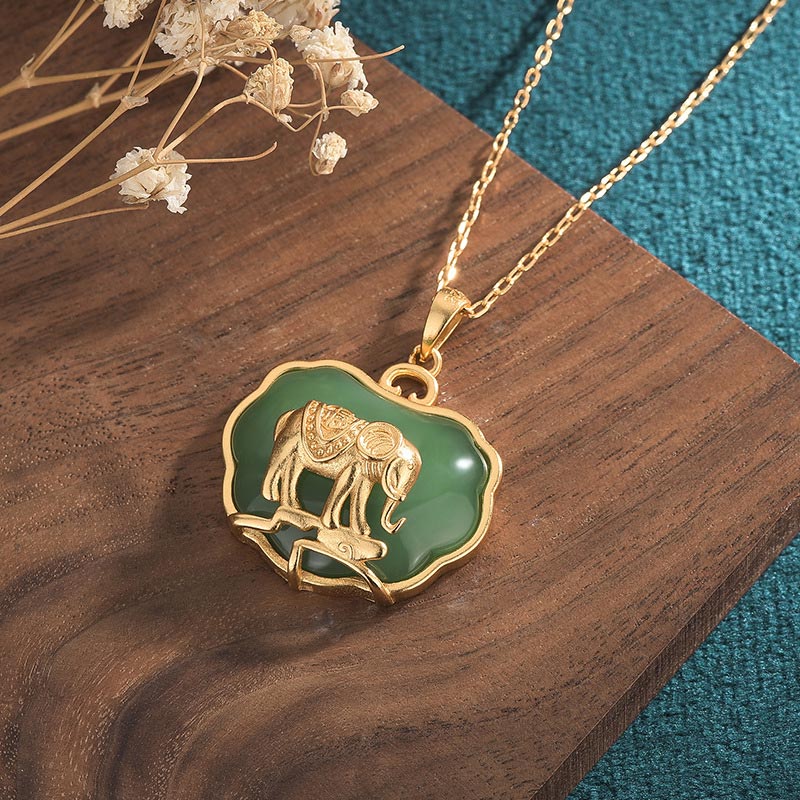 Colgante de collar curativo de elefante de jade natural