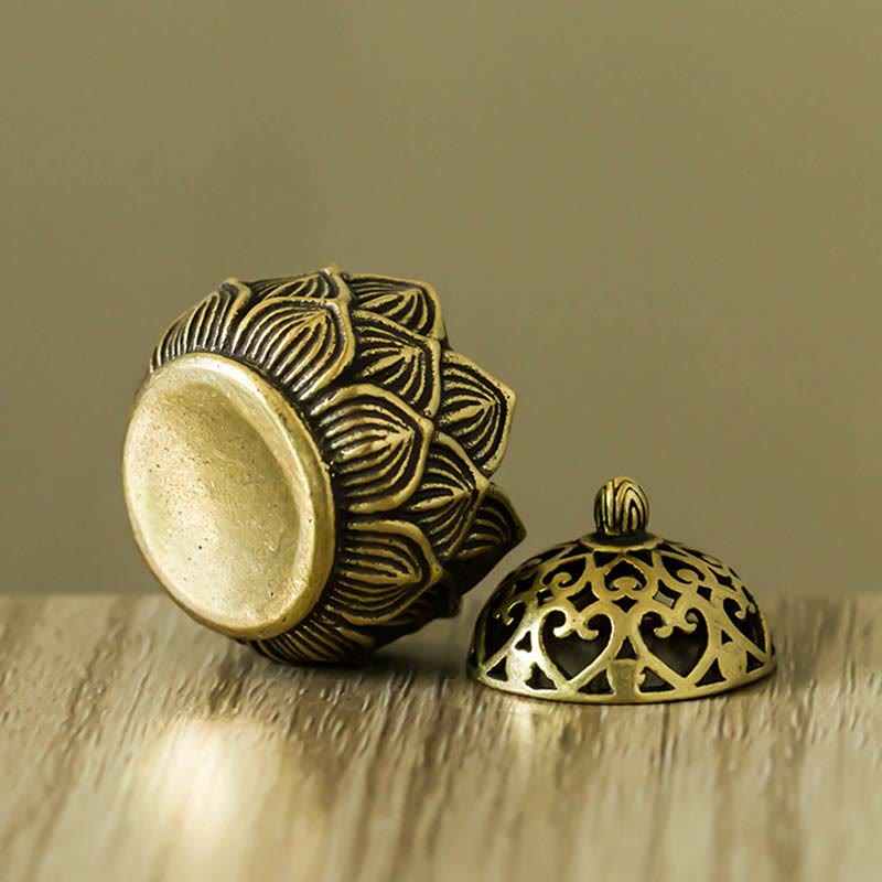 Quemador de incienso de cobre para meditación con diseño de mini loto tibetano