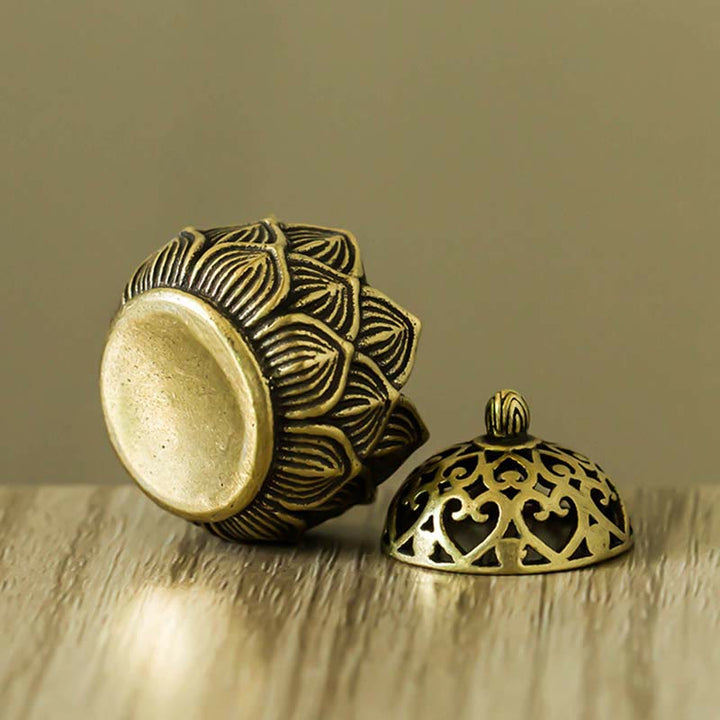 Quemador de incienso de cobre para meditación con diseño de mini loto tibetano