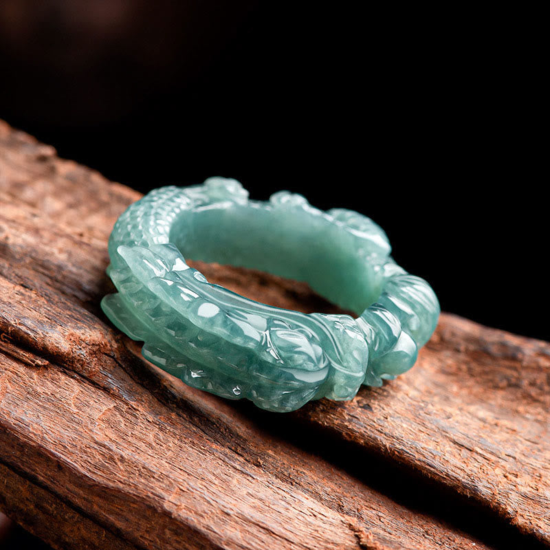 Anillo de éxito con dragón de jade natural de Buddha Stones
