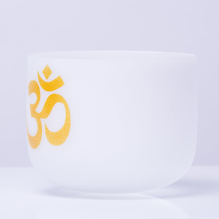 Cuenco de cristal OM para meditación, hecho a mano para la atención plena y la protección. - image 1