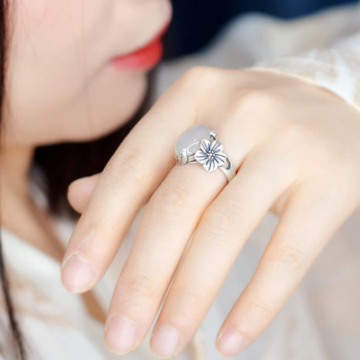 Anillo de armonía positiva de ciruela de calcedonia natural de plata de ley 990
