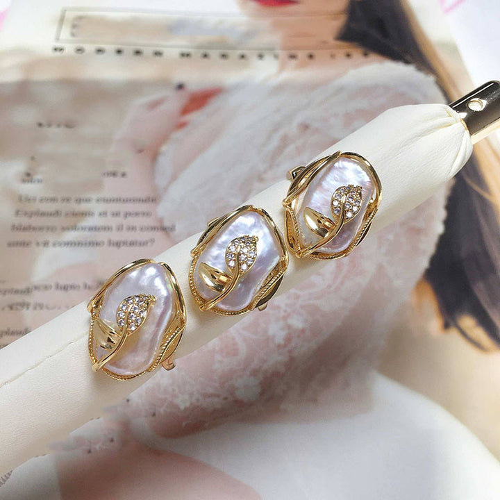Anillo de riqueza de felicidad de flor de oro chapado en cobre y Buddha Stones