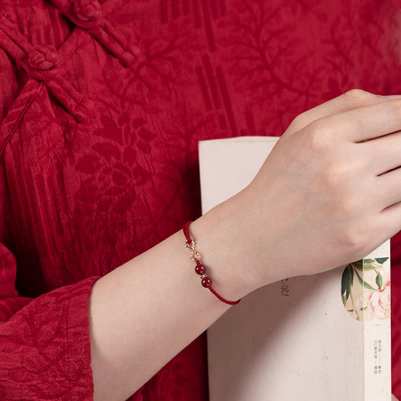 Pulsera tobillera con símbolo del infinito de oro de 14 quilates con hilo rojo y bendición de cinabrio con Buddha Stones