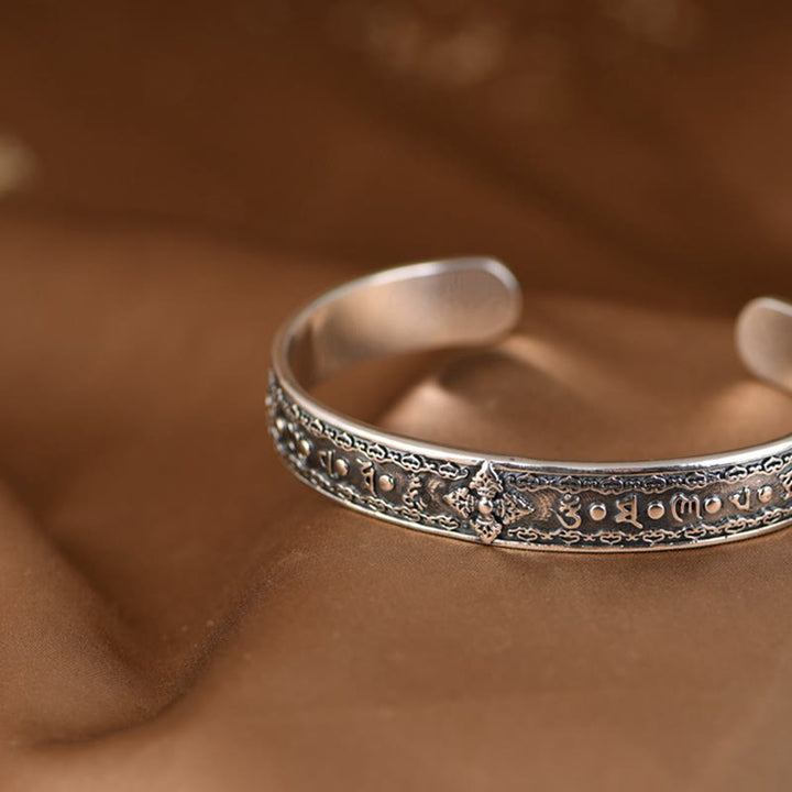 Pulsera de plata de ley 925 con Buddha Stones Om Mani Padme Hum doble Dorje grabado sabiduría
