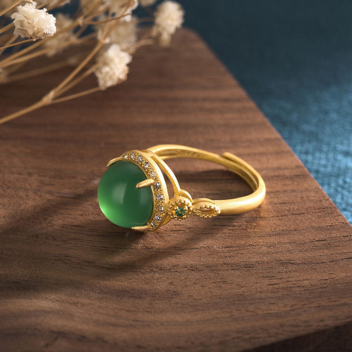 Anillo de la fortuna de jade verde con Buddha Stones