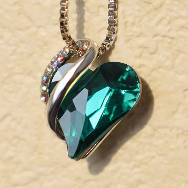 Colgante de collar de energía curativa con piedra natal de corazón de amor de Buddha Stones