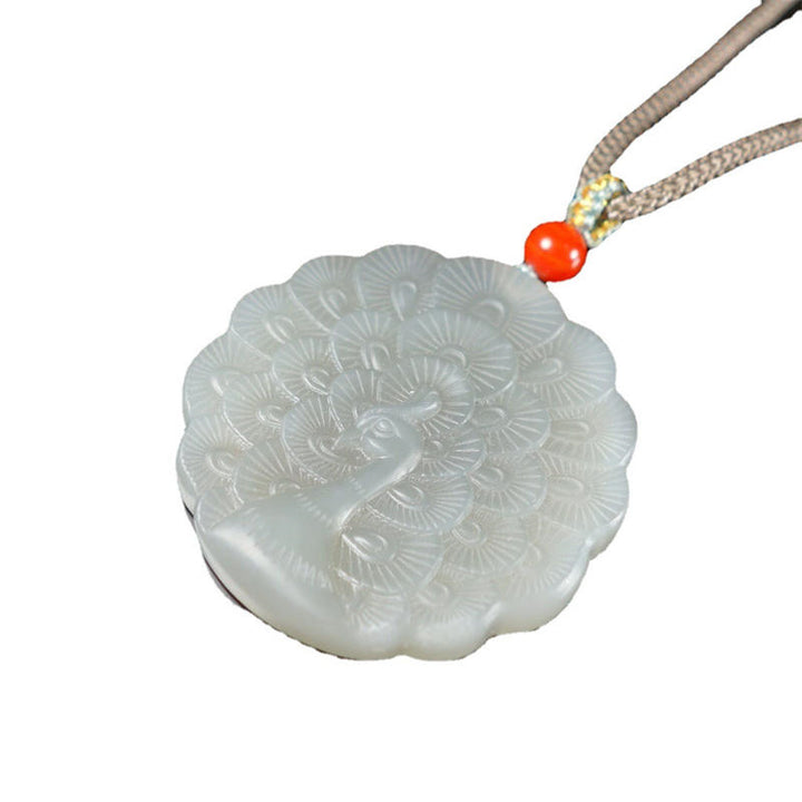 Colgante de collar de bendición de protección de pavo real de jade blanco