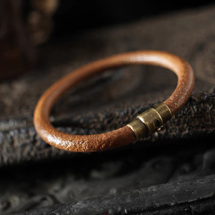 Pulsera de hebilla magnética de cobre curativa de la suerte de cuero retro con Buddha Stones