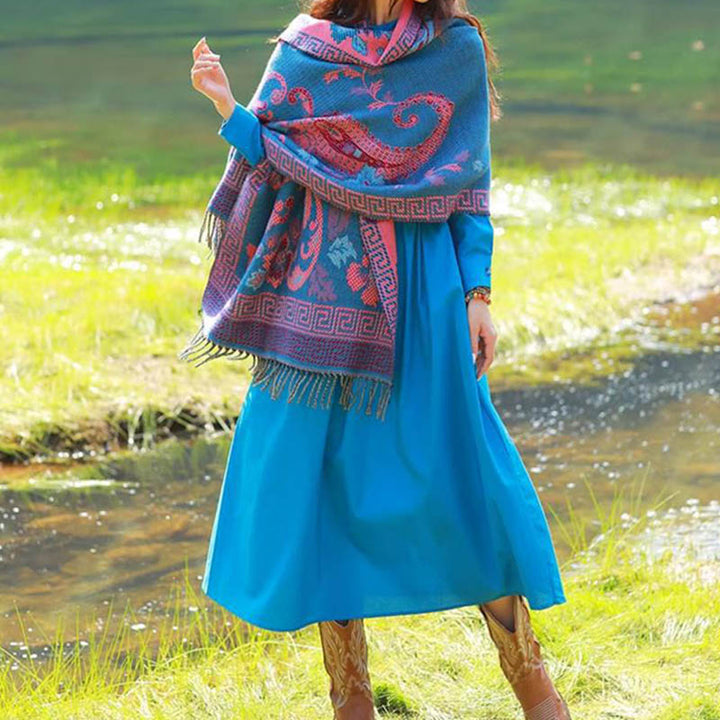 Bufanda de viaje acogedora con diseño de hojas de flores tibetanas de Buddha Stones