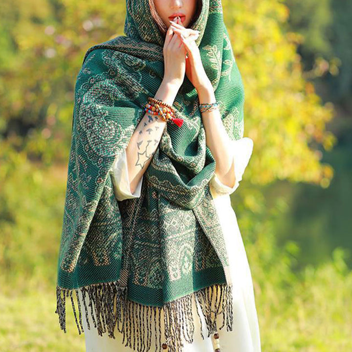 Bufanda de viaje acogedora con diseño de patrón de hojas tibetanas vintage de Buddha Stones