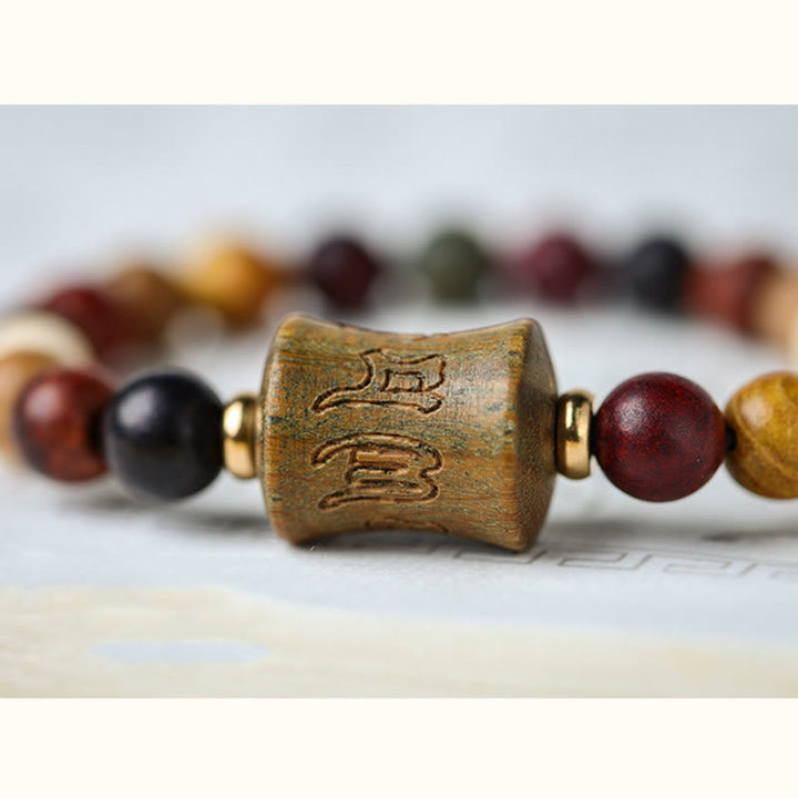 Pulsera de protección Om Mani Padme Hum de sándalo multicolor del Tíbet
