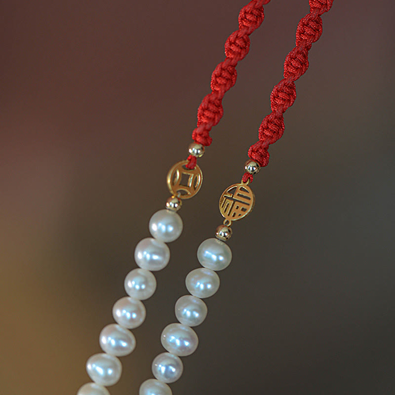 Pulsera de hilo rojo trenzada con protección de la suerte y perlas chapadas en oro de 14 quilates
