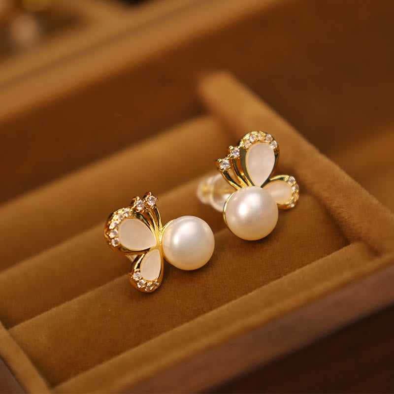 Pendientes de tuerca curativos con Buddha Stones, postes de plata de ley 925, cobre chapado en oro de 18 quilates, perlas naturales, mariposa y circonita