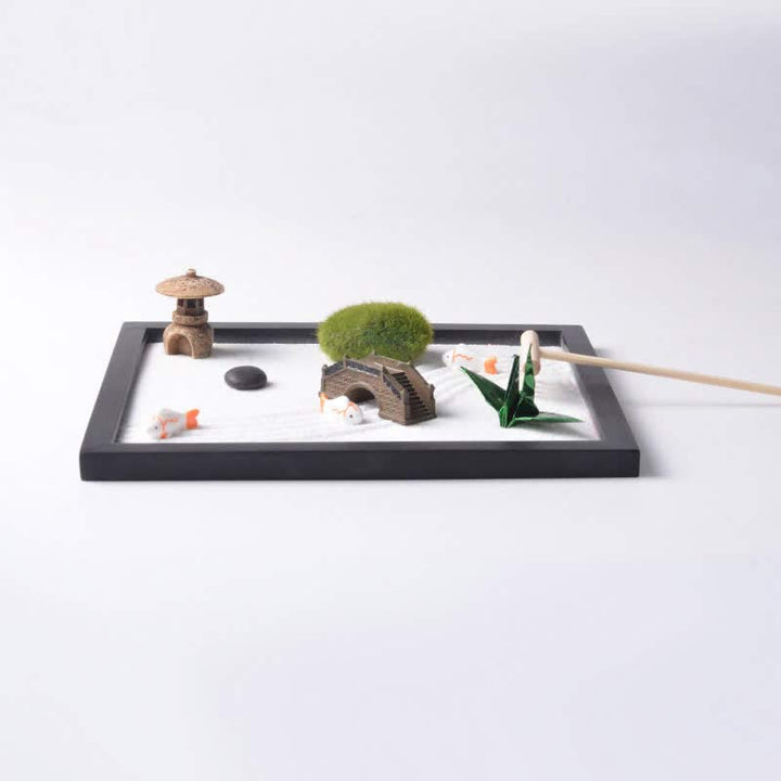 Pez Koi Pequeño Puente Hierba Paisaje Paz Meditación Zen Jardín Decoración
