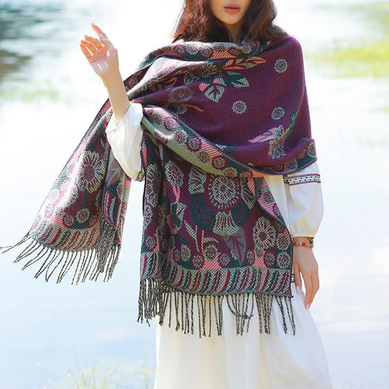 Bufanda de viaje acogedora con diseño de hojas florales y flores tibetanas de Buddha Stones