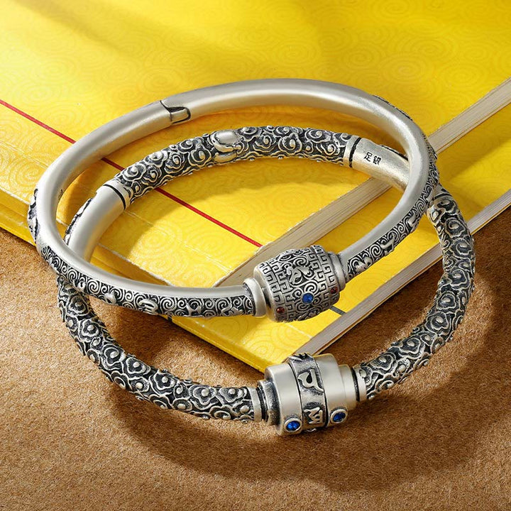 Pulsera de creatividad grabada con Buddha Stones de plata de ley 990, nubes auspiciosas tibetanas, Om Mani Padme Hum