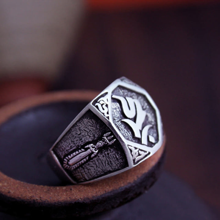 Anillo ajustable de protección tallada con diseño sánscrito de plata de ley 925 con Buddha Stones