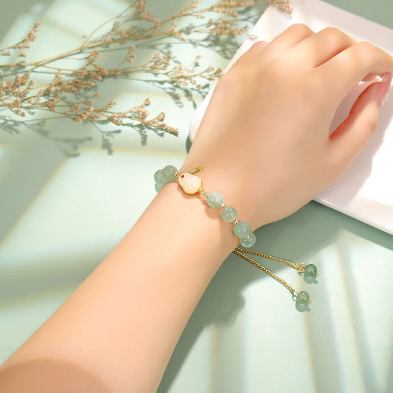 Pulsera de cuentas de suerte de aventurina verde natural del año del conejo