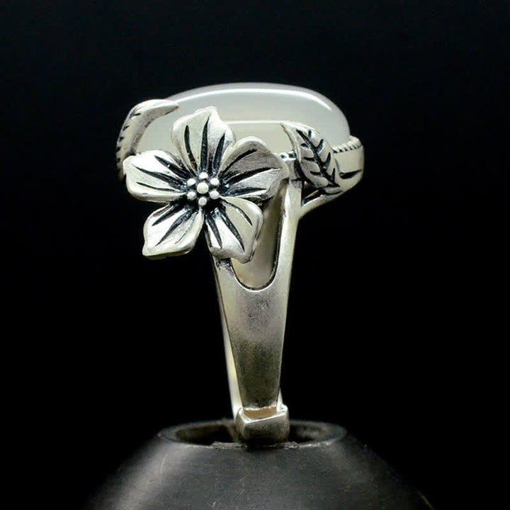Anillo de armonía positiva de ciruela de calcedonia natural de plata de ley 990