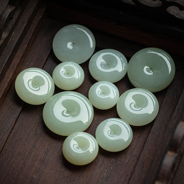 Colgante de collar de prosperidad de suerte con hebilla de paz de jade redondo natural