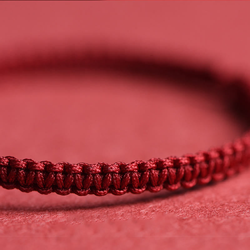 Pulsera de hilo rojo con Buddha Stones, trébol de cuatro hojas, flor de cinco pétalos, bendición de cinabrio