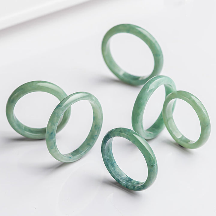 Anillo de abundancia de prosperidad de jade natural con Buddha Stones