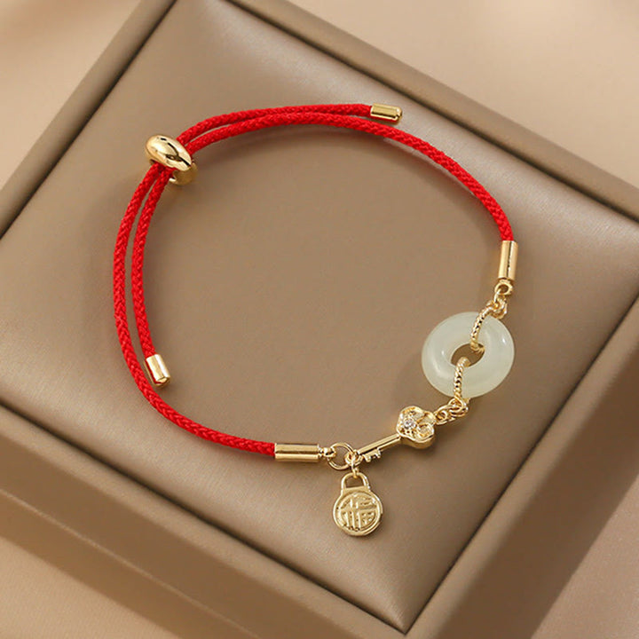 Pulsera de cuerda roja con hebilla de paz de jade hetiano chapado en oro de 18 quilates con Buddha Stones