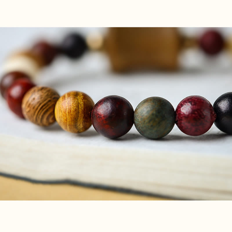 Pulsera de protección Om Mani Padme Hum de sándalo multicolor del Tíbet