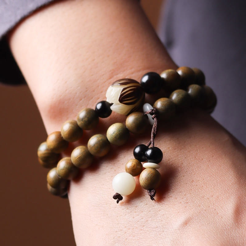 Pulsera de doble vuelta relajante con Buddha Stones, sándalo verde, semilla de Bodhi, loto