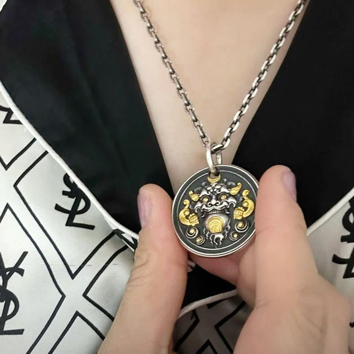 Colgante de collar curativo con amuleto kirtimukha tibetano de Buddha Stones