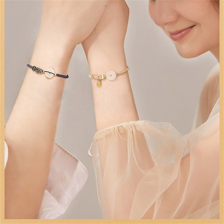 Pulsera de cuerda tejida hecha a mano de ágata blanca con hebilla de paz y suerte y protección