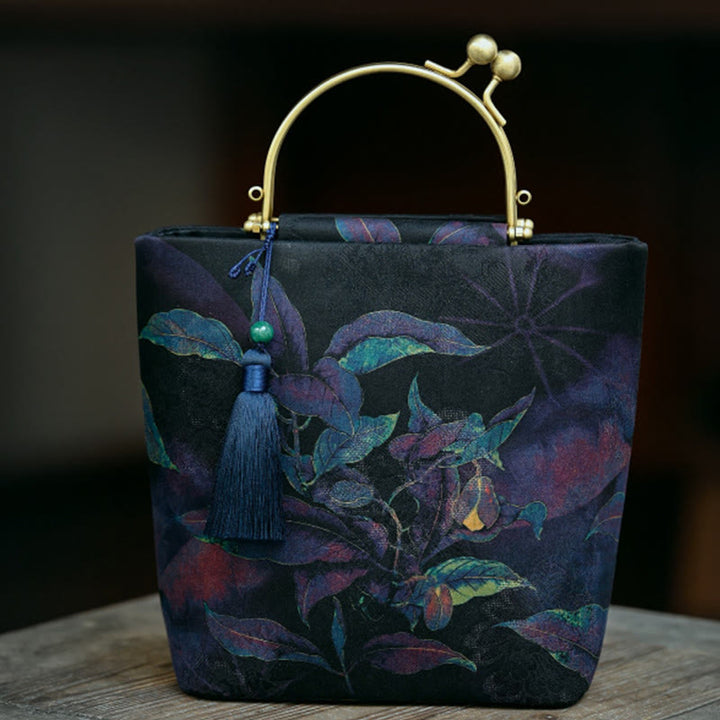 Bolso bandolera con cadena de metal, diseño de Buddha Stones y mariposas