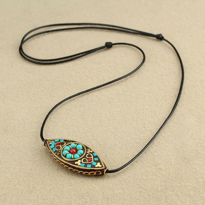 Collar con colgante de fuerza de protección con patrón de marquesa, cuentas de turquesa del Tíbet, Buddha Stones