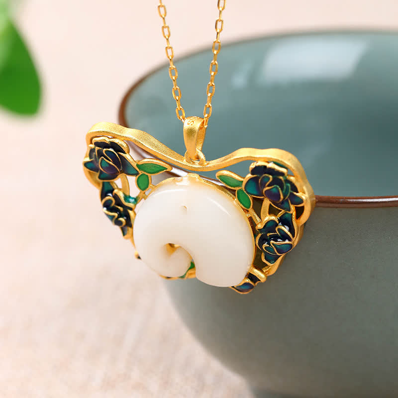 Colgante de cadena de collar de éxito de loto de mariposa de elefante de jade blanco