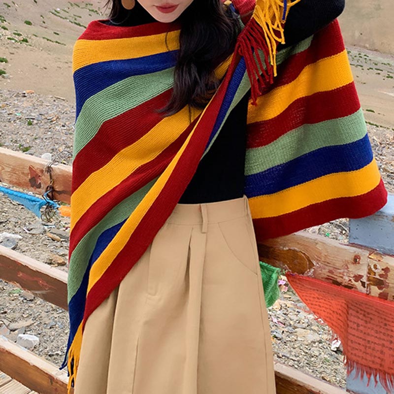 Bufanda de viaje acogedora para invierno con diseño de rayas tibetanas de Buddha Stones, chal con borlas