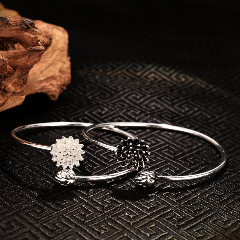 Brazalete de pulsera con iluminación de cobre blanco de loto Retro con Buddha Stones