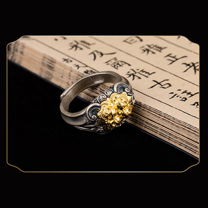 Anillo ajustable con protección de calavera tibetana de plata de ley 925 con Buddha Stones
