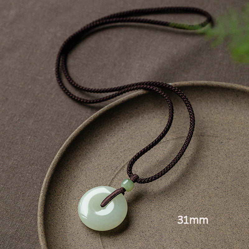 Colgante de collar de prosperidad de suerte con hebilla de paz de jade redondo natural