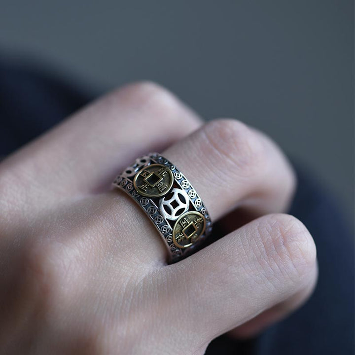 Anillo ajustable con equilibrio de monedas de cinco emperadores y Buddha Stones
