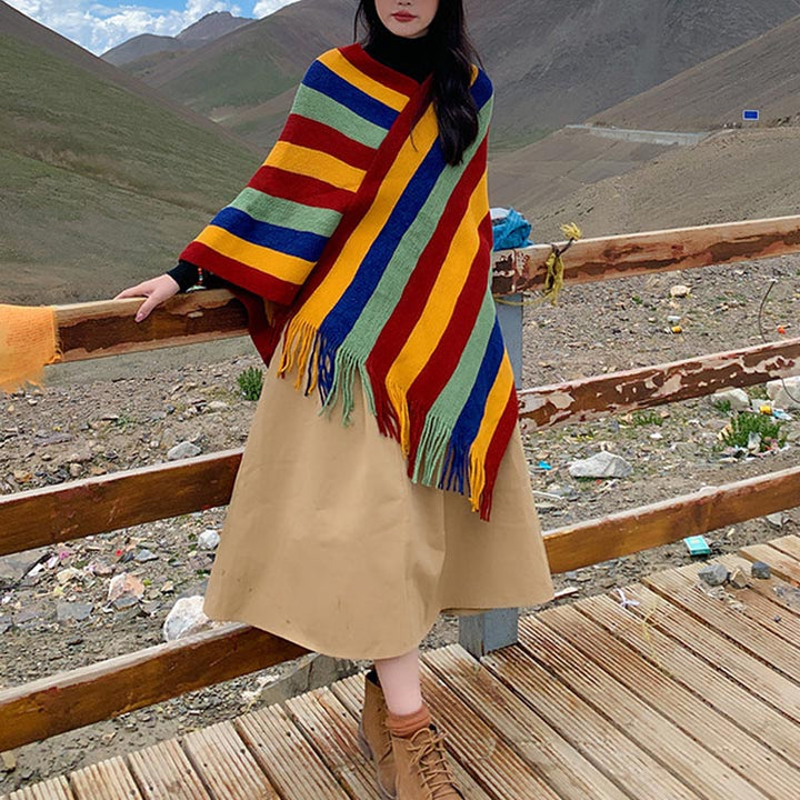 Bufanda de viaje acogedora para invierno con diseño de rayas tibetanas de Buddha Stones, chal con borlas
