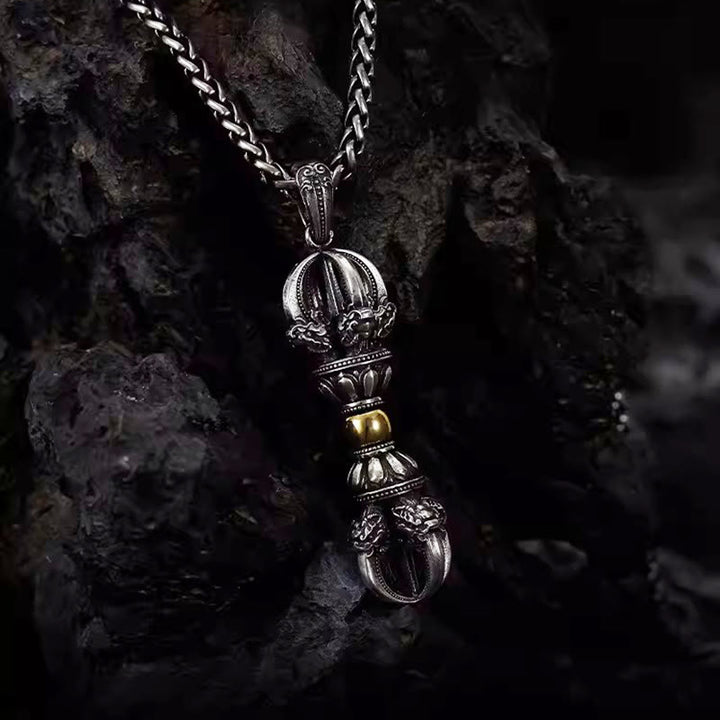 Colgante de collar de riqueza con diseño tibetano Dorje Vajra de Buddha Stones